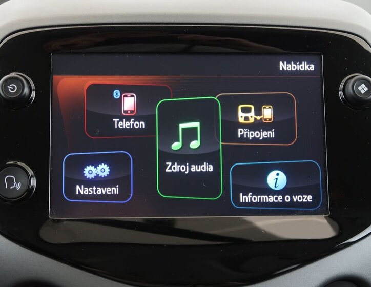 Toyota Aygo Hatchback 998,0 53 kw