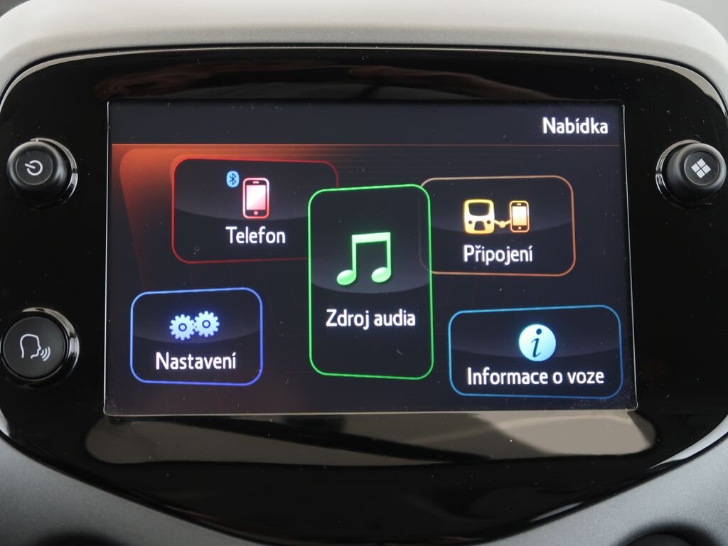 Toyota Aygo Hatchback 998,0 53 kw