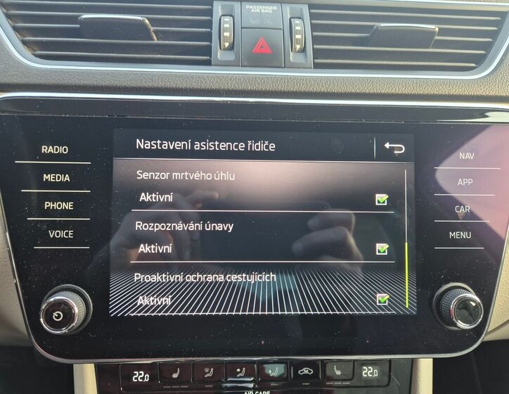 Škoda Superb Sedan / Limuzína 2,0 l 110 kw