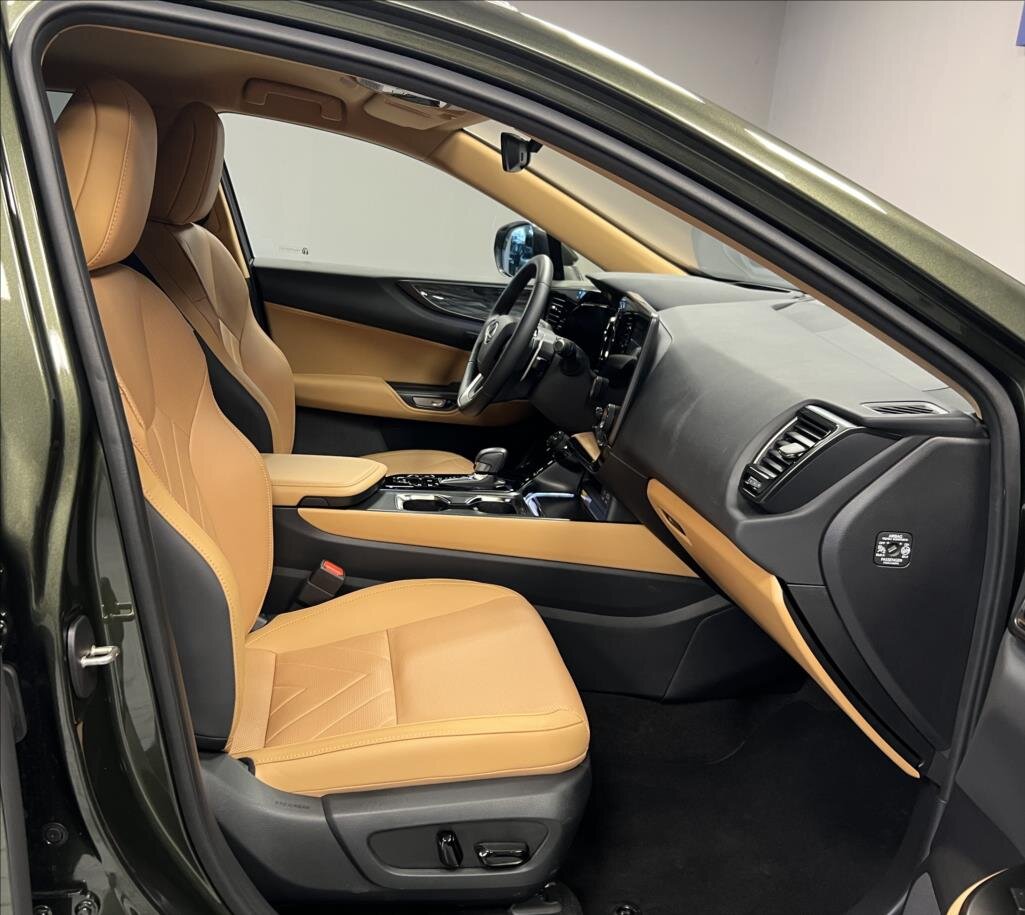 Lexus NX 450h plus SUV 2,5 l 227 kw