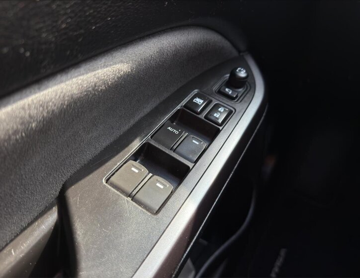 Suzuki Vitara SUV / Terénní 1,4 l 103 kw