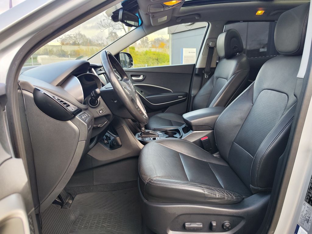 Hyundai Grand Santa Fe