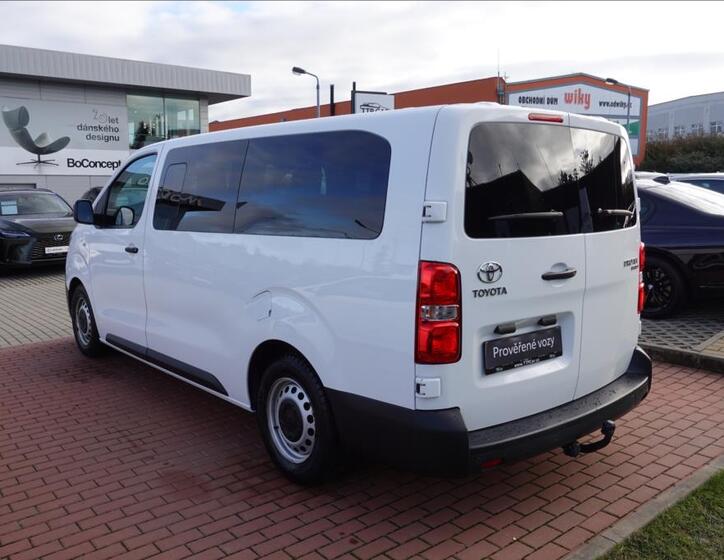 Toyota ProAce Verso 6