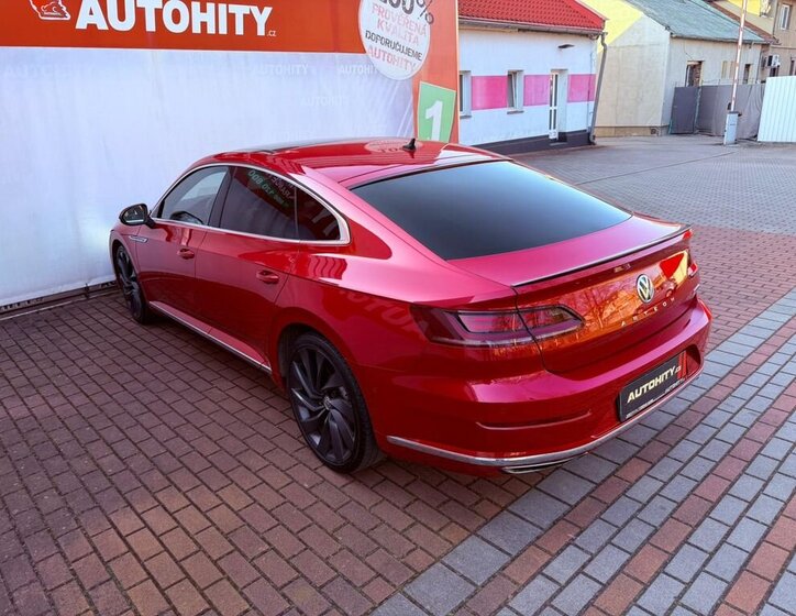 Volkswagen Arteon Liftback 2,0 l 206 kw