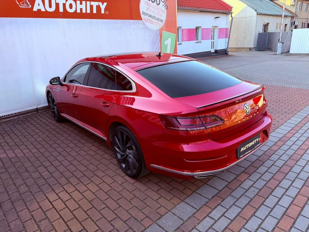 Volkswagen Arteon Liftback 2,0 l 206 kw