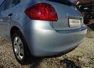 Toyota Auris Hatchback 1,3 l 74 kw