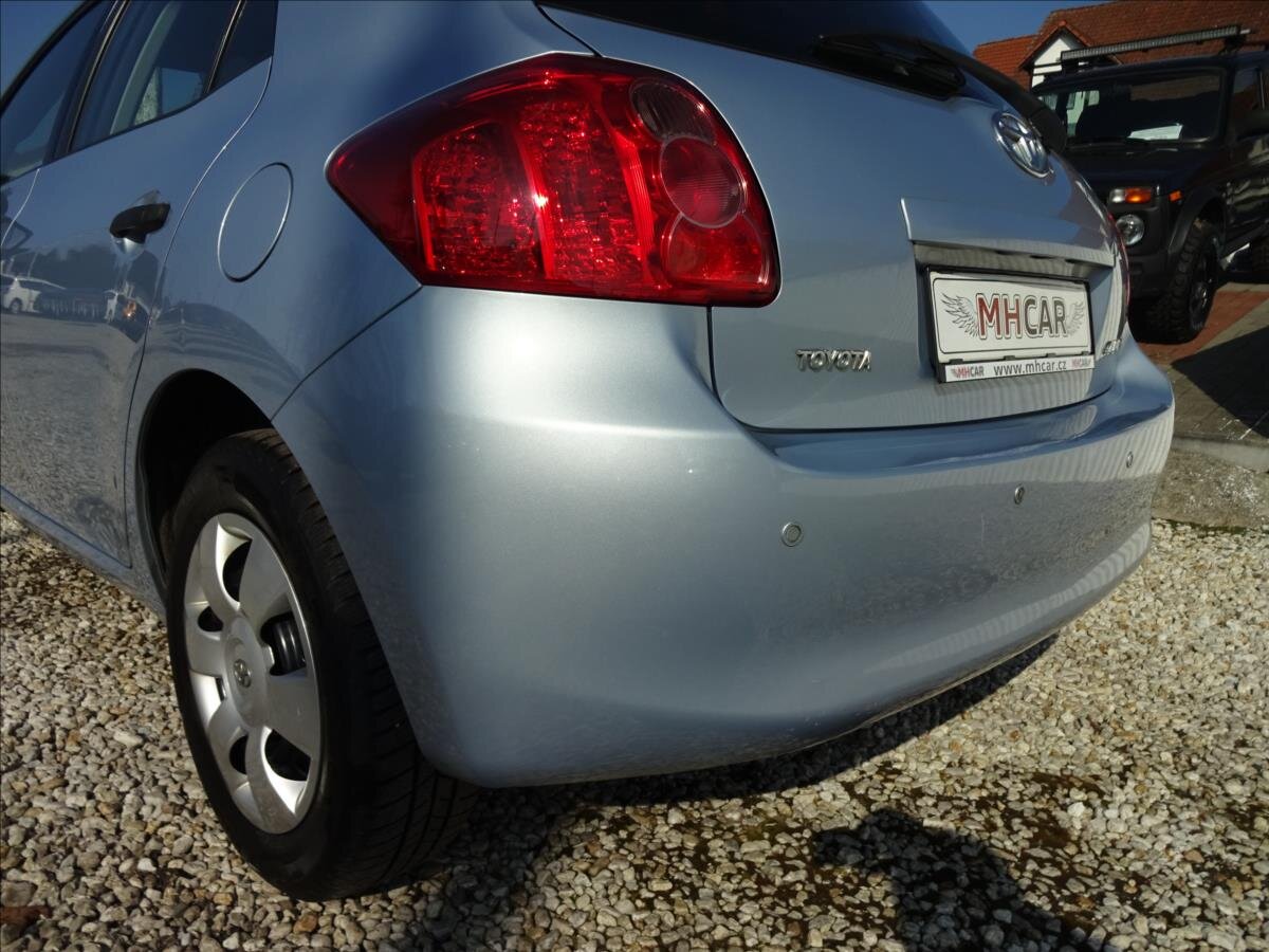 Toyota Auris Hatchback 1,3 l 74 kw