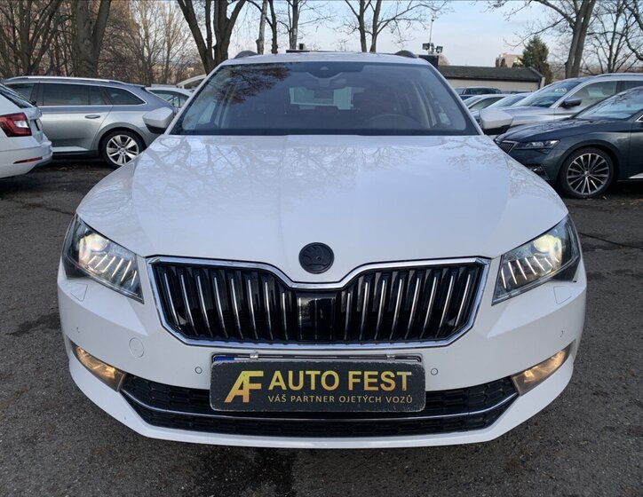 Škoda Superb Kombi 2,0 l 140 kw