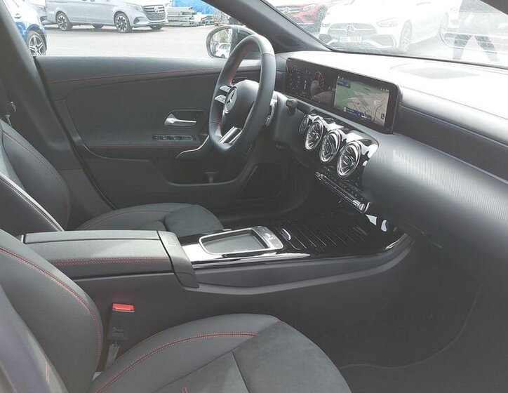 Mercedes-Benz CLA Kombi 1,3 l 120 kw