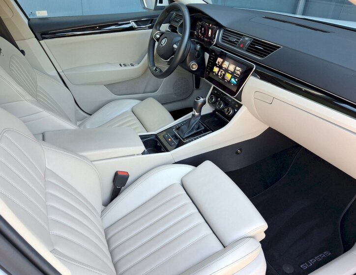 Škoda Superb 21