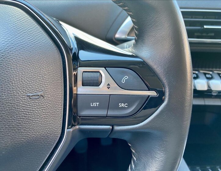 Peugeot 3008 SUV / Terénní 1,2 l 96 kw