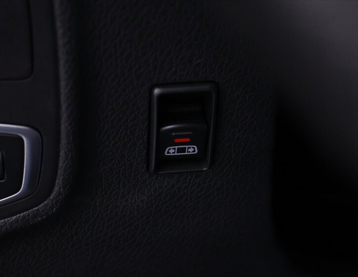 Mercedes-Benz Třídy X Pick-up 2,3 l 140 kw