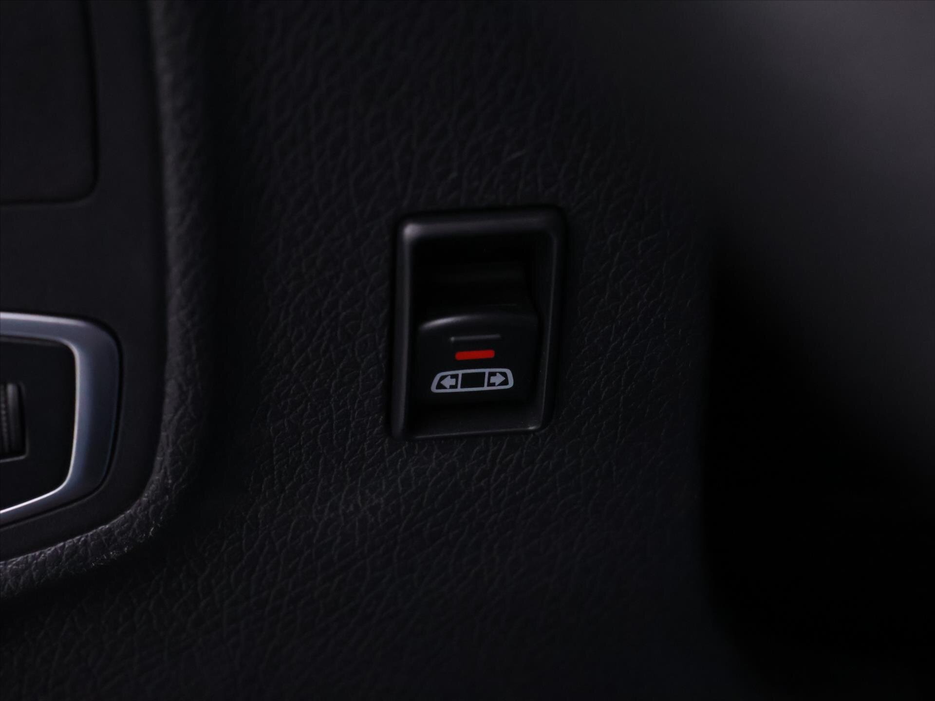 Mercedes-Benz Třídy X Pick-up 2,3 l 140 kw