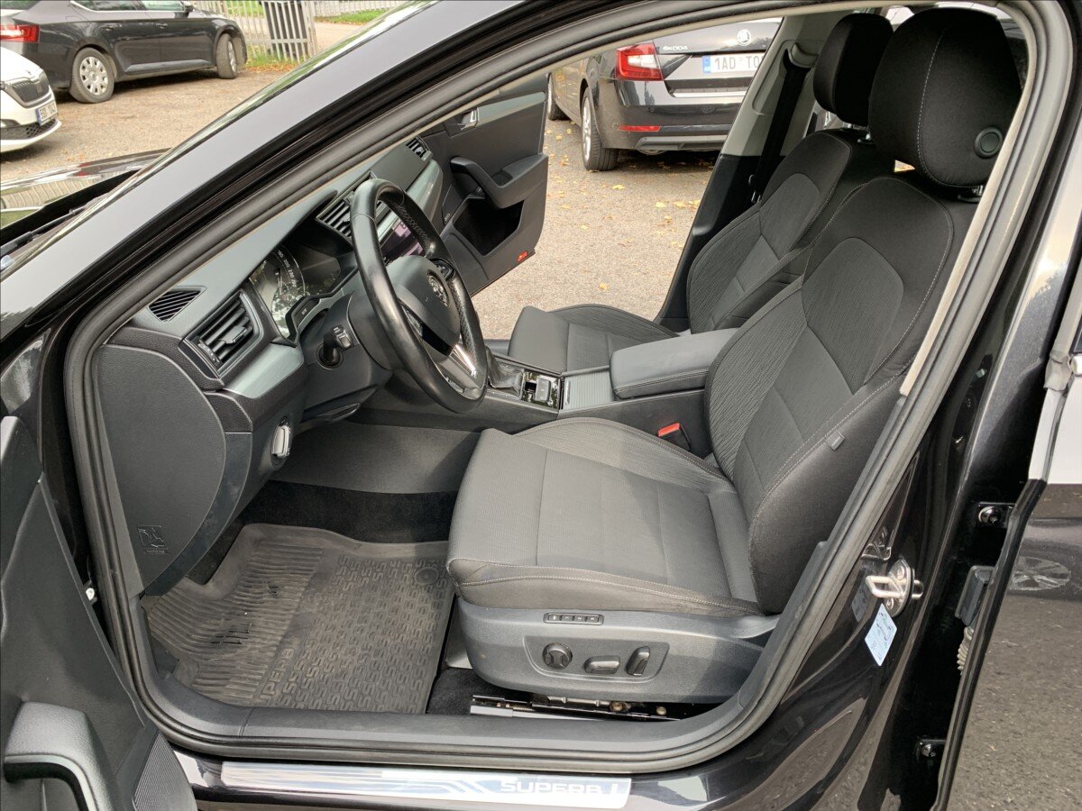 Škoda Superb
