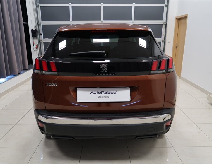 Peugeot 3008 MPV 1,2 l 96 kw