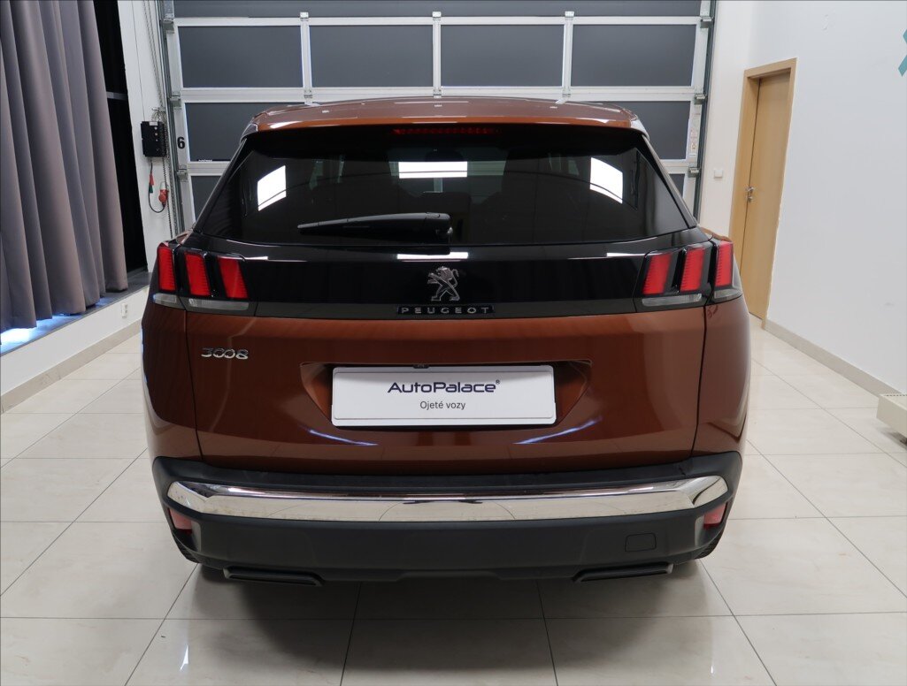 Peugeot 3008 MPV 1,2 l 96 kw