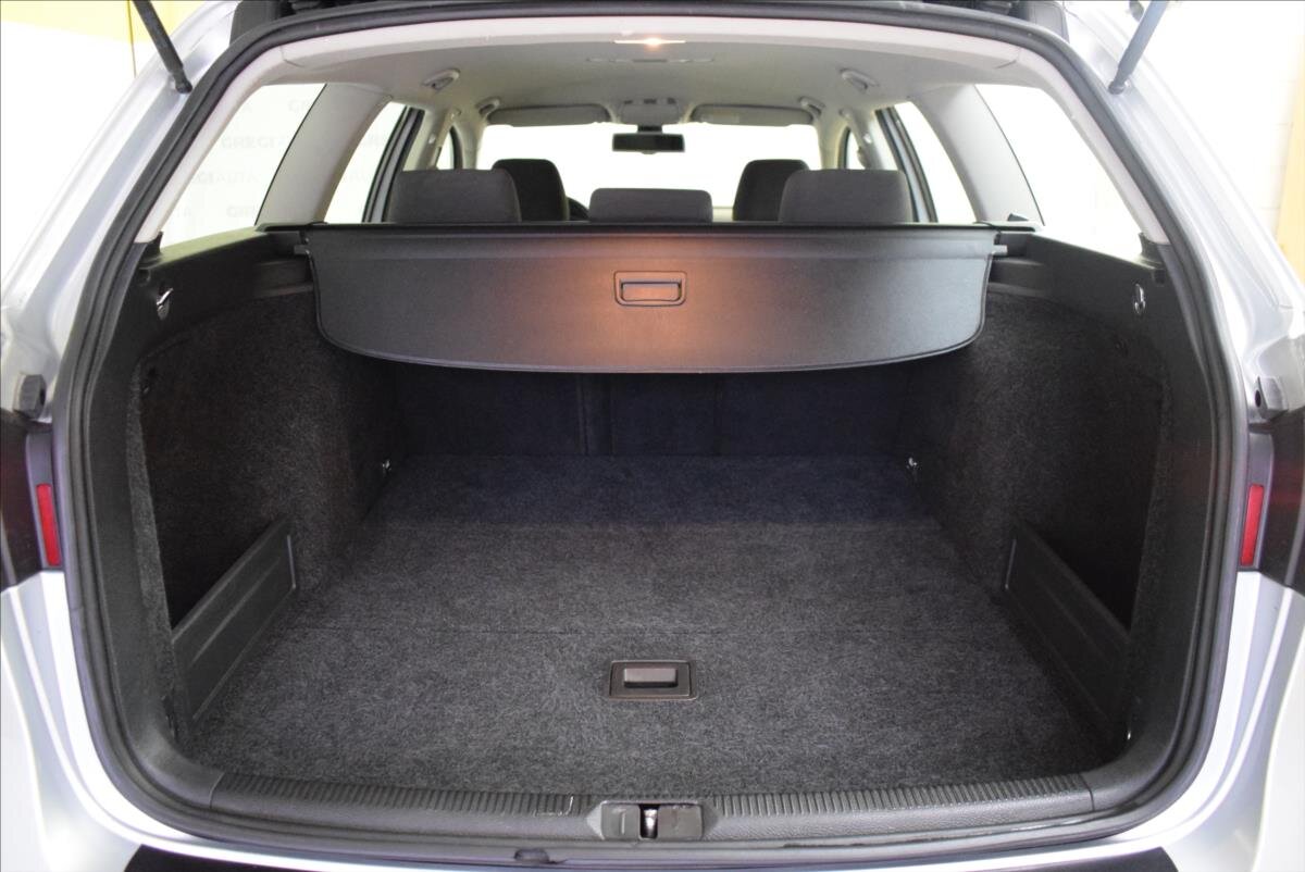 Volkswagen Passat Kombi 2,0 l 81 kw