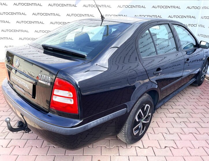 Škoda Octavia Sedan / Limuzína 1,6 l 75 kw