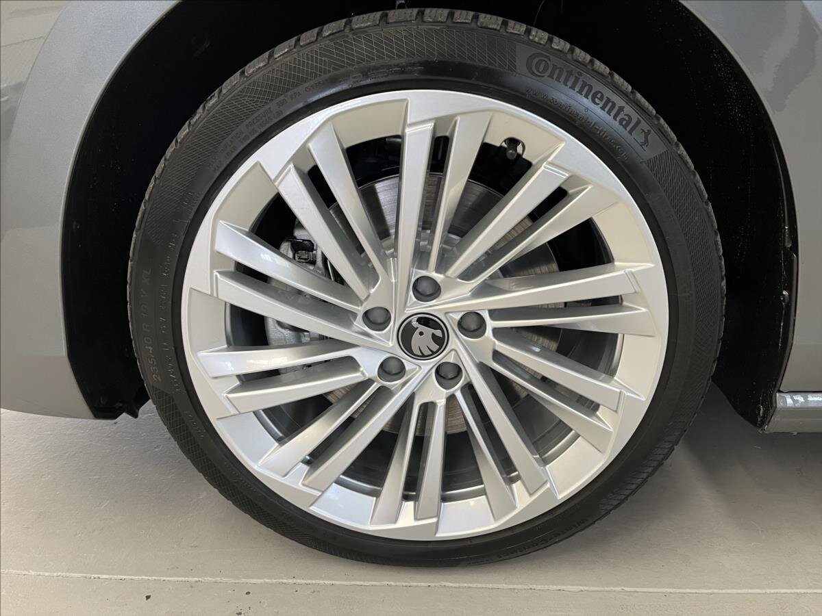 Škoda Superb Kombi 2,0 l 195 kw