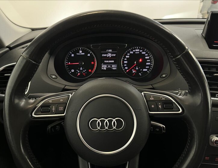 Audi Q3 13