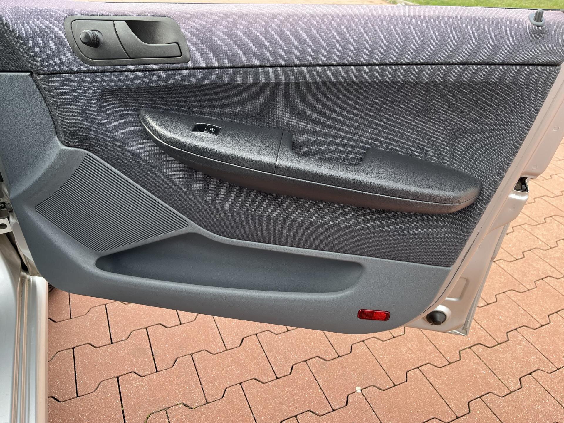 Škoda Fabia Sedan / Limuzína 1,4 l 55 kw