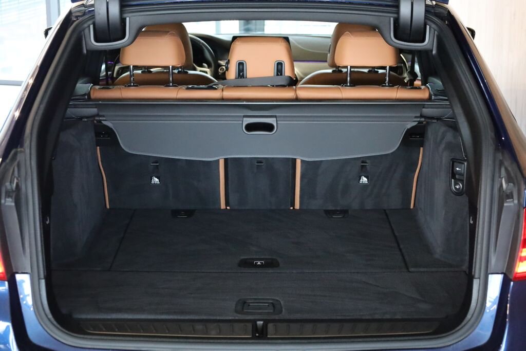 BMW Řada 5 Kombi 3,0 l 195 kw