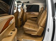 Cadillac Escalade SUV / Terénní 6,2 l 313 kw