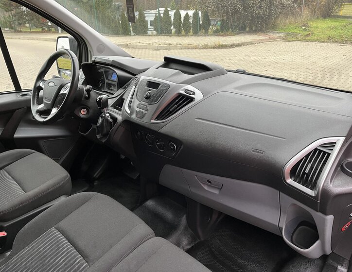 Ford Transit Custom 16