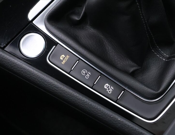 Volkswagen Golf Hatchback 2,0 l 228 kw