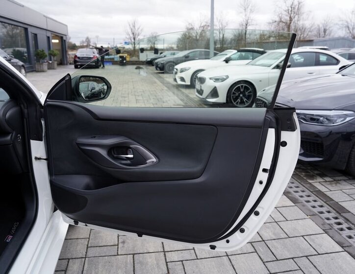 Toyota Ostatní Hatchback 1,6 l 192 kw