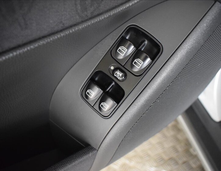 Mercedes-Benz Třídy C Kombi 1,8 l 105 kw