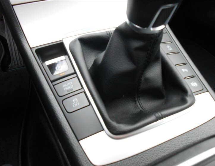 Volkswagen Passat CC 15