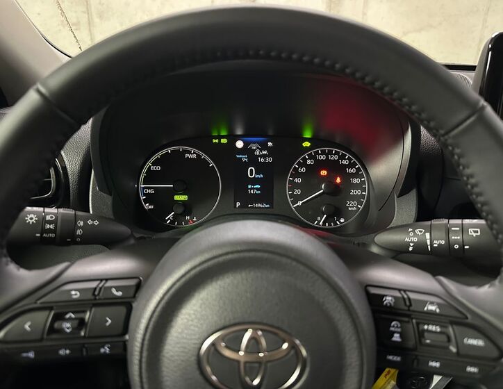 Toyota Yaris 14