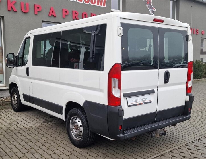 Peugeot Boxer VAN-Minibus 2,2 l 103 kw