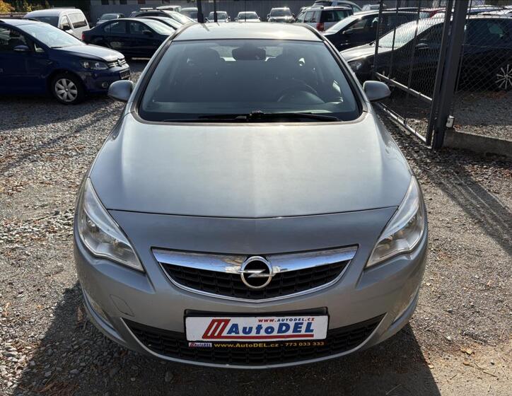 Opel Astra 11