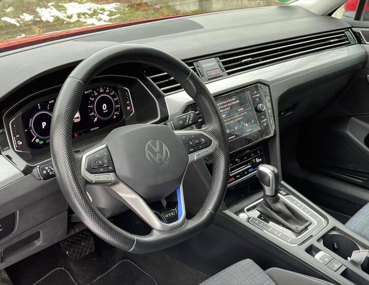 Volkswagen Passat Kombi 1,4 l 115 kw