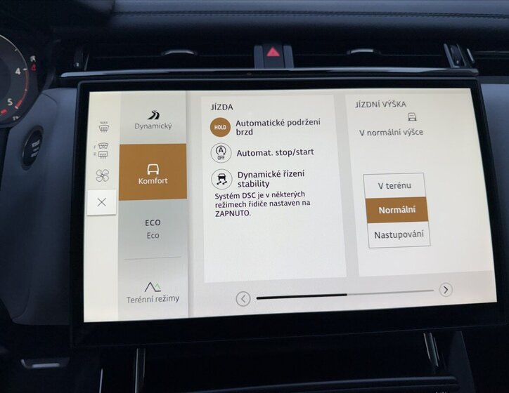 Land Rover Range Rover Velar SUV / Terénní 3,0 l 221 kw