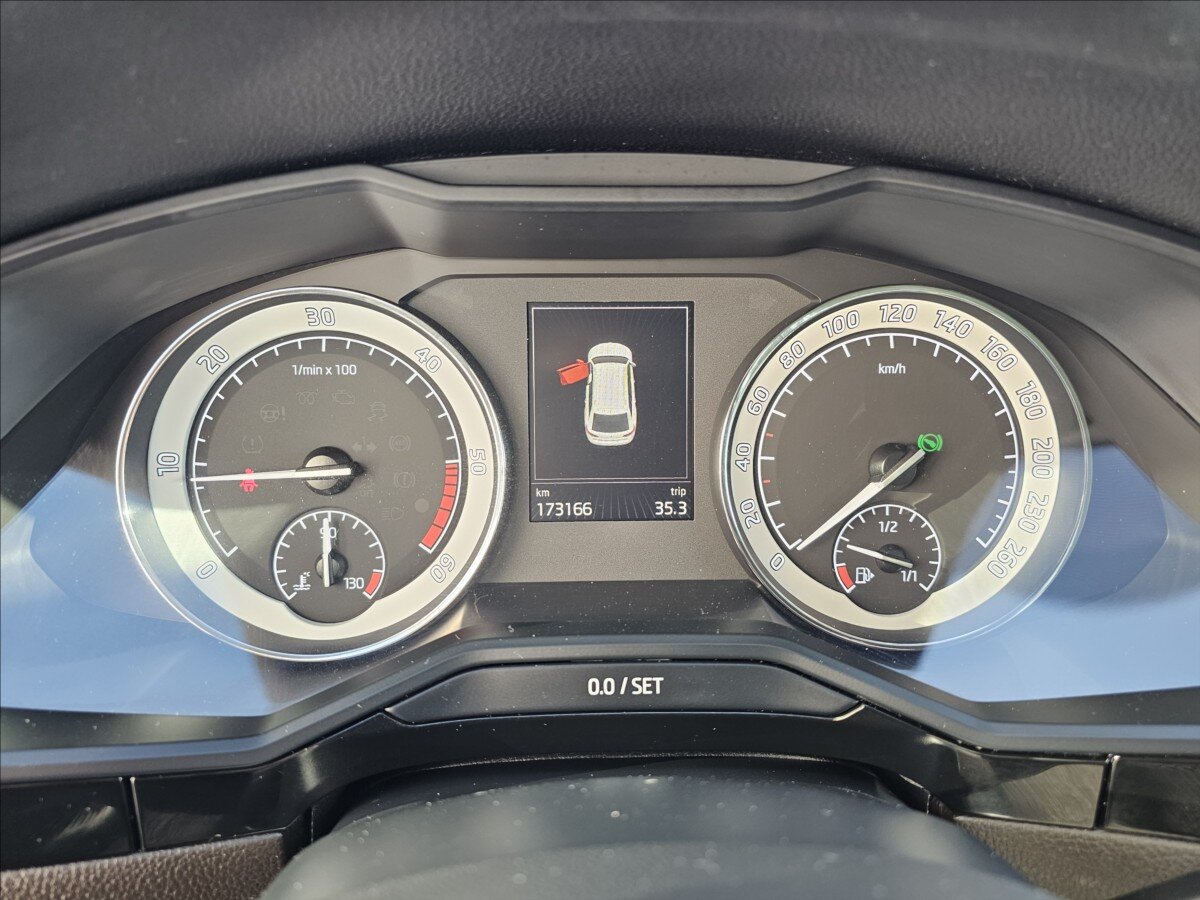 Škoda Superb Kombi 2,0 l 140 kw