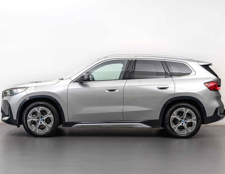 BMW iX1 SUV / Terénní 0,0 225 kw