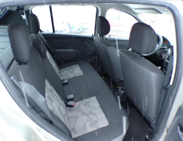 Dacia Sandero Hatchback 1,1 l 55 kw