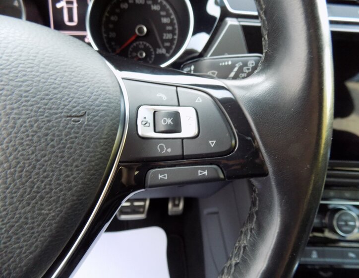 Volkswagen Touran 30