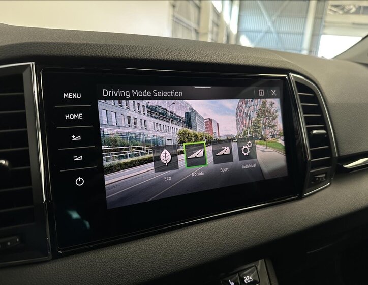 Škoda Karoq SUV / Terénní 2,0 l 85 kw