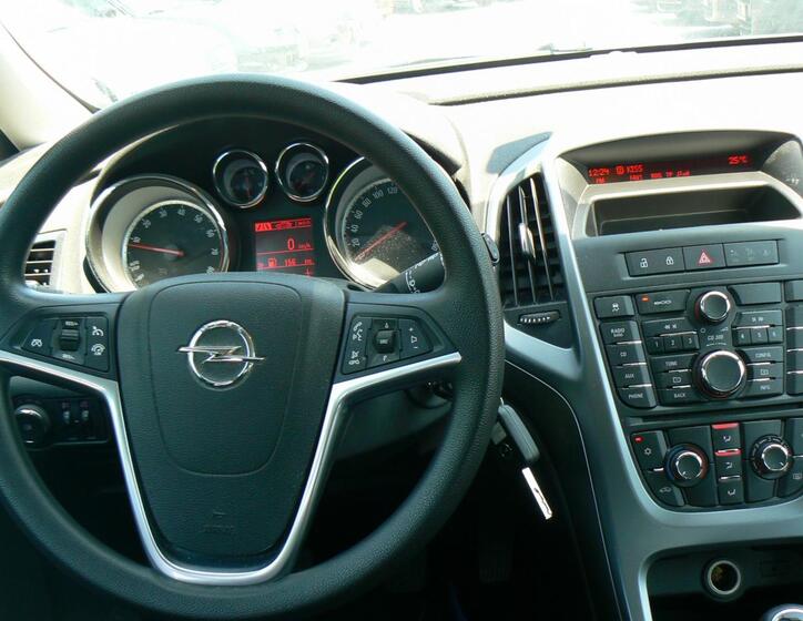 Opel Astra 11