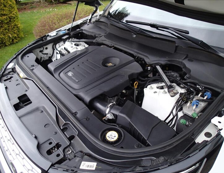 Land Rover Discovery SUV / Terénní 2,0 l 132 kw