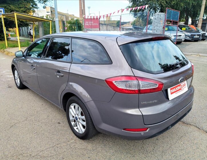 Ford Mondeo Kombi 2,0 l 120 kw