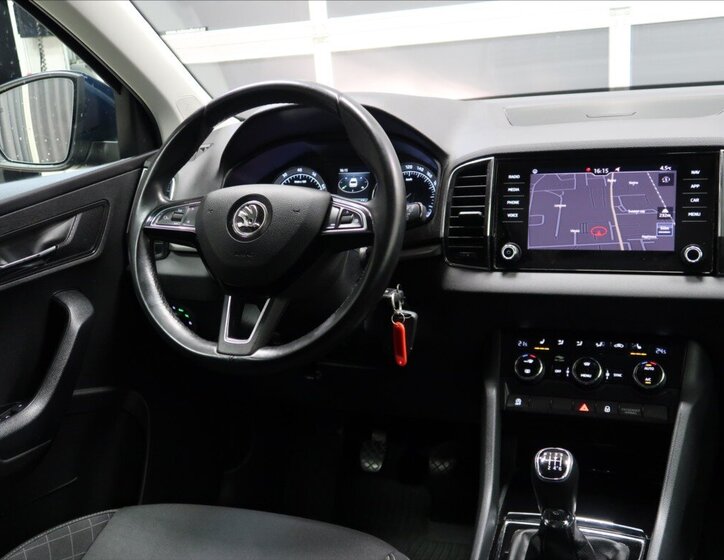 Škoda Karoq SUV 1,5 l 110 kw