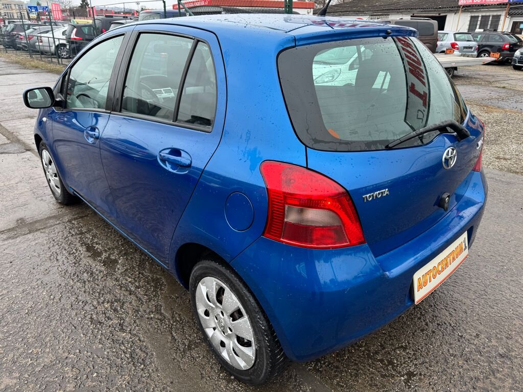 Toyota Yaris Hatchback 998,0 51 kw