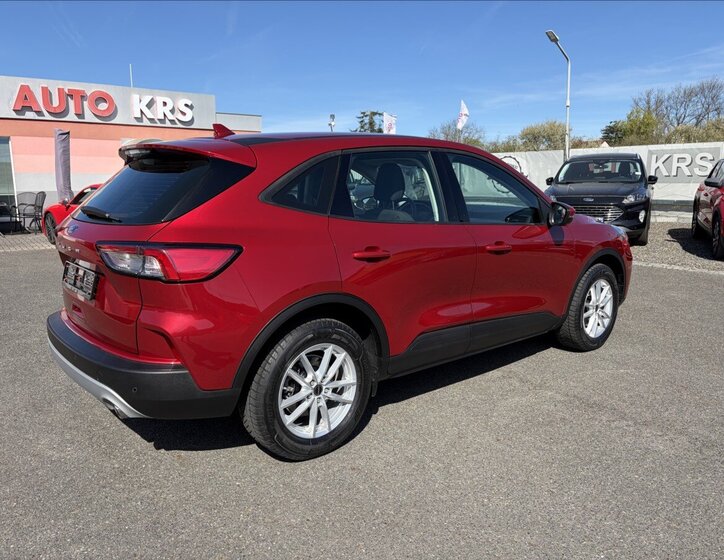 Ford Kuga Kombi 2,0 l 140 kw