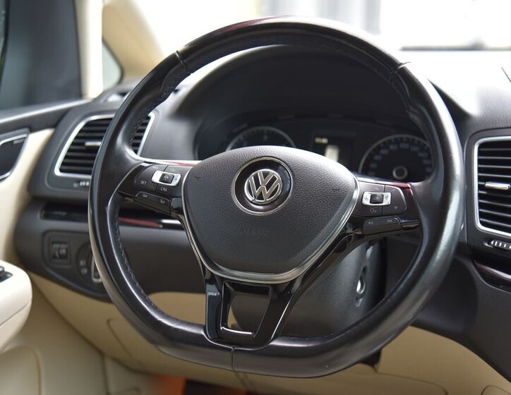 Volkswagen Sharan 28