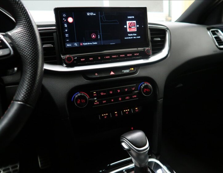 KIA ProCeed Kombi 1,6 l 150 kw